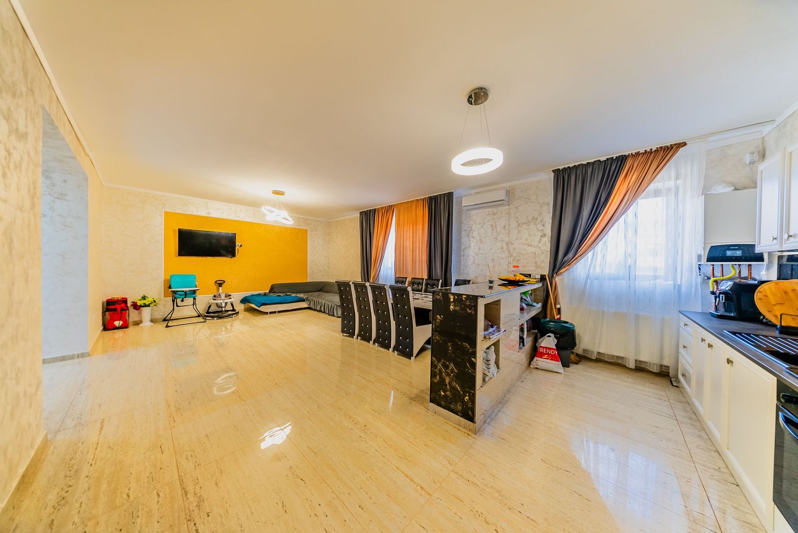 Apartament 3 camere la casa foarte spatios comision 0% - Poză 2