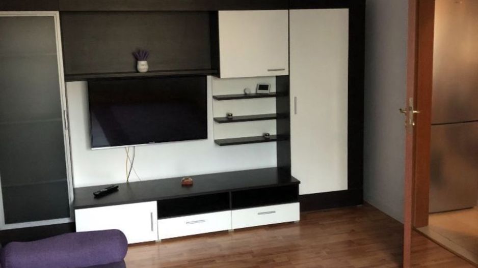 De vanzare apartament 3 camere - Poză 9