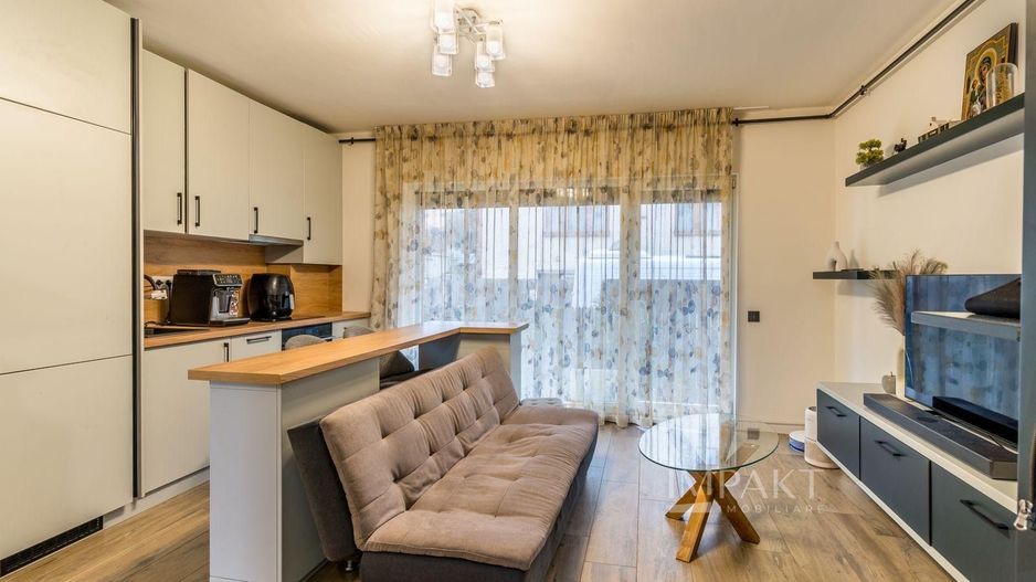 Apartament ultrafinisat cu 3 camere de vanzare in Baciu! - Poză 1