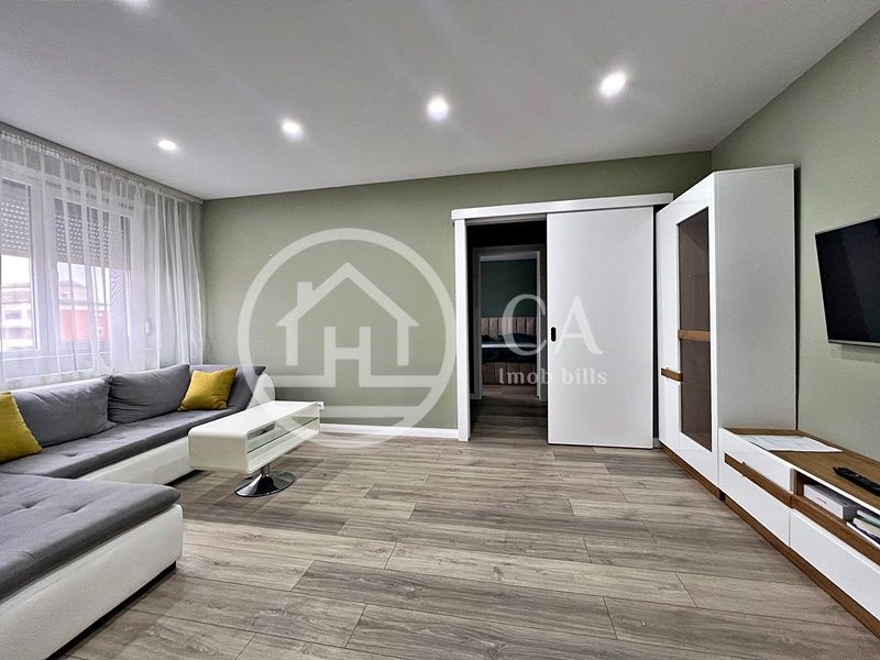 Apartament de vânzare cu 2 camere în zona Rogerius, Oradea - Poză 3