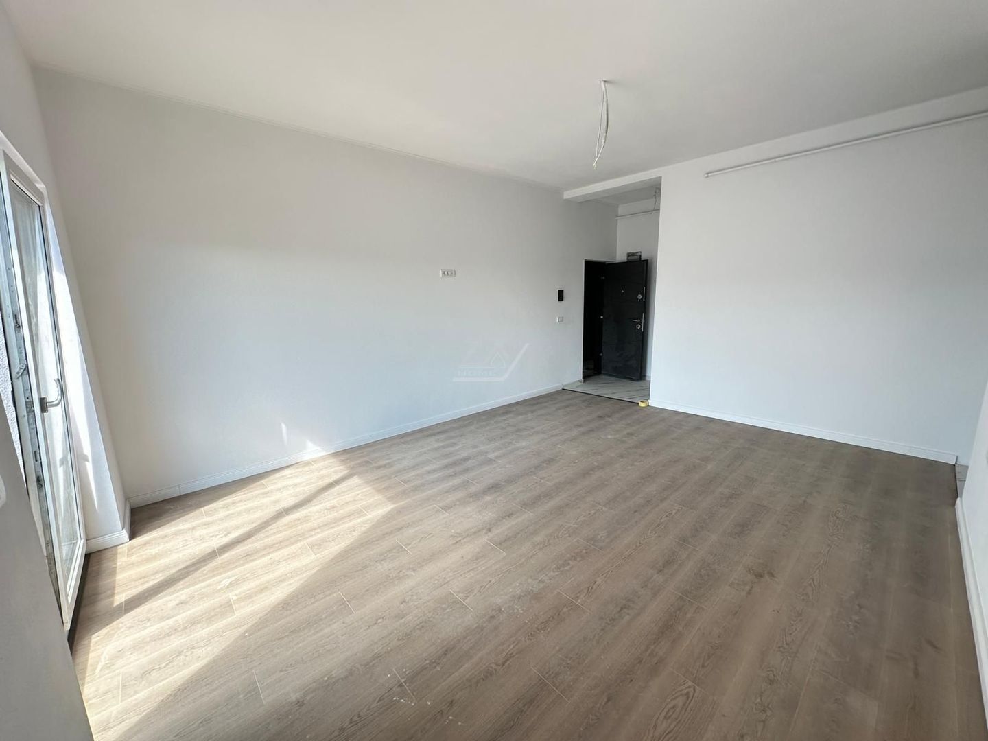 Bloc finalizat. Bucatarie inchisa. Loc parcare. - Poză 2