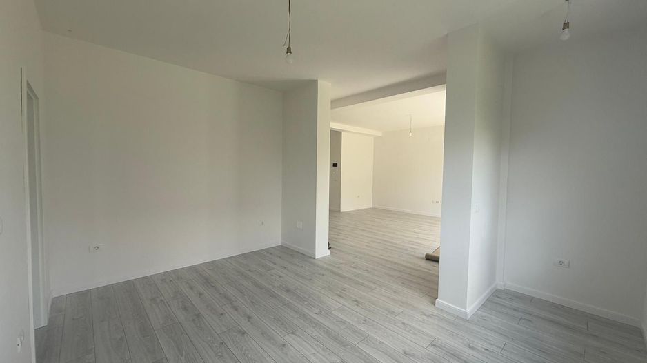 Casa individuala contemporana premium - Dumbravita - Poză 3