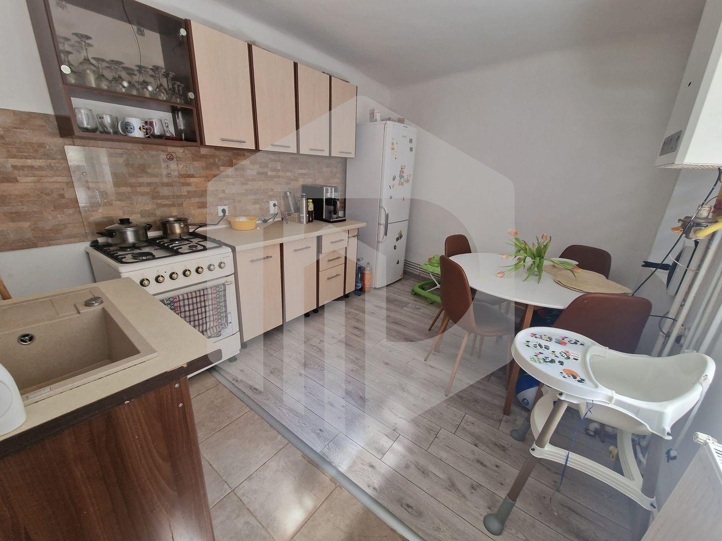 Apartament 3 camere et 1 zona Centrala - Poză 3