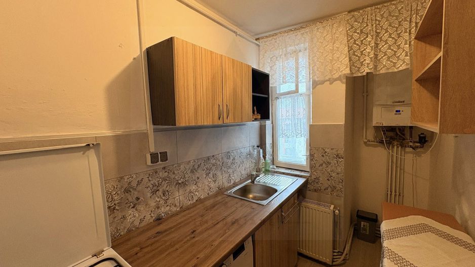 Apartament 2 camere centrală termică si calorifere noi Mihai Viteazu - Poză 5