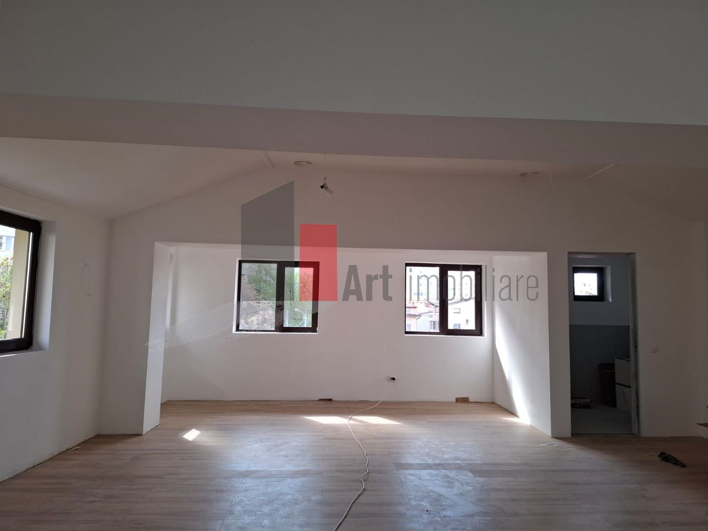 Spatiul "CAMBIANT" , spatiu in vila, intrare separata - Poză 5