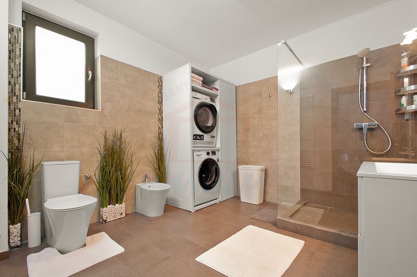 De vanzare casa in Galati, Zona Metro, sup. utila 155mp, 5 camere - Poză 6