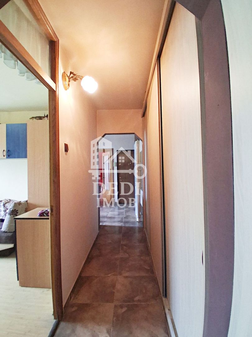 Apartament 3 camere de vânzare in zona Decebal, Oradea - Poză 7