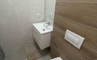 De vanzare apartament 3 camere zona Sos Voinesti, langa noul Kaufland - Poză 16