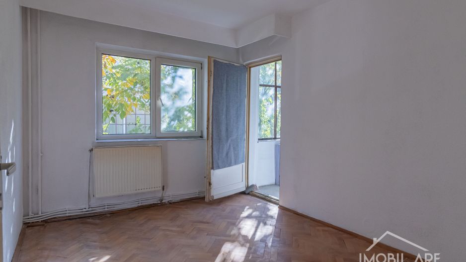 Apartament cu 4 camere - Poză 9