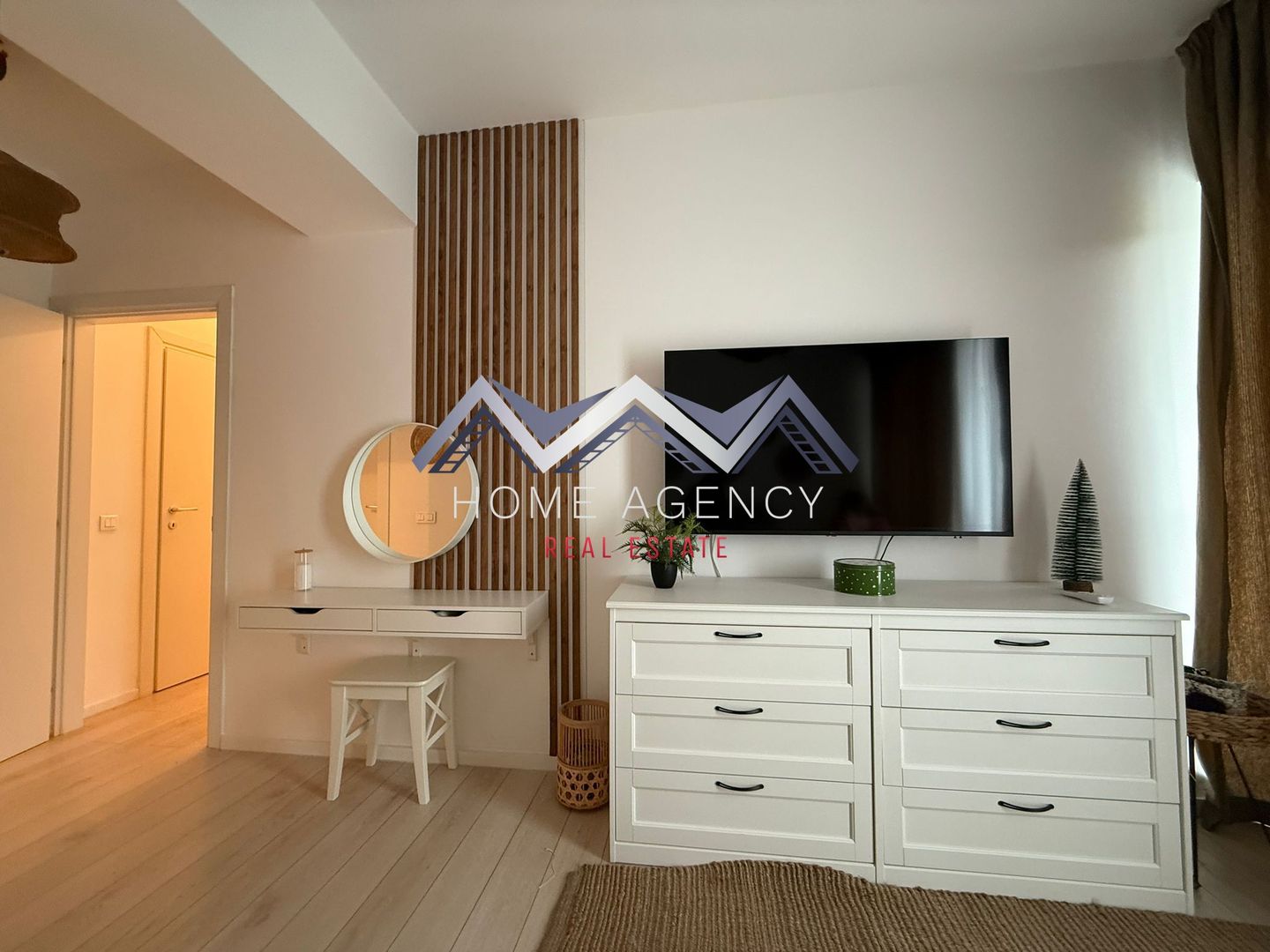Apartament premium de 3 camere disponibil pentru închiriere în zona Băneasa - Poză 17