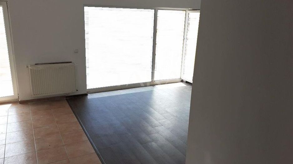 Apartament cu 2 camere in Floresti - Poză 1