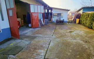Vila 290mp + 4 spatii comerciale/chiriasi /depozitare, teren 1401 mp, acces DN1 - Poză 24