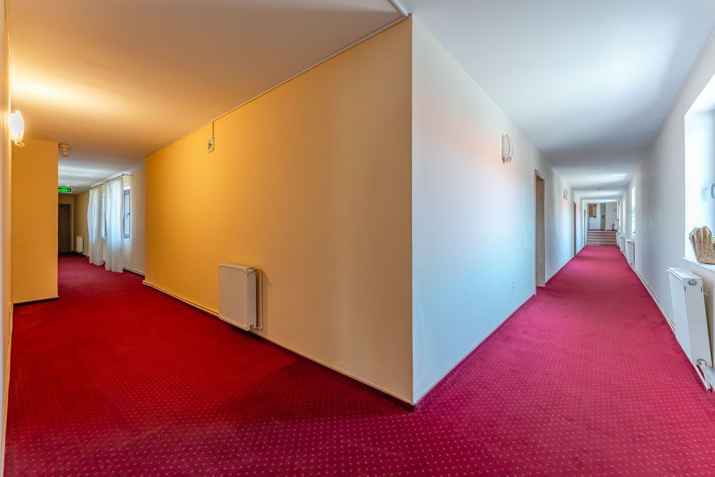 Pensiune Rosenau de vânzare - Afacere la cheie lângă Cetatea Râșnov - Poză 30