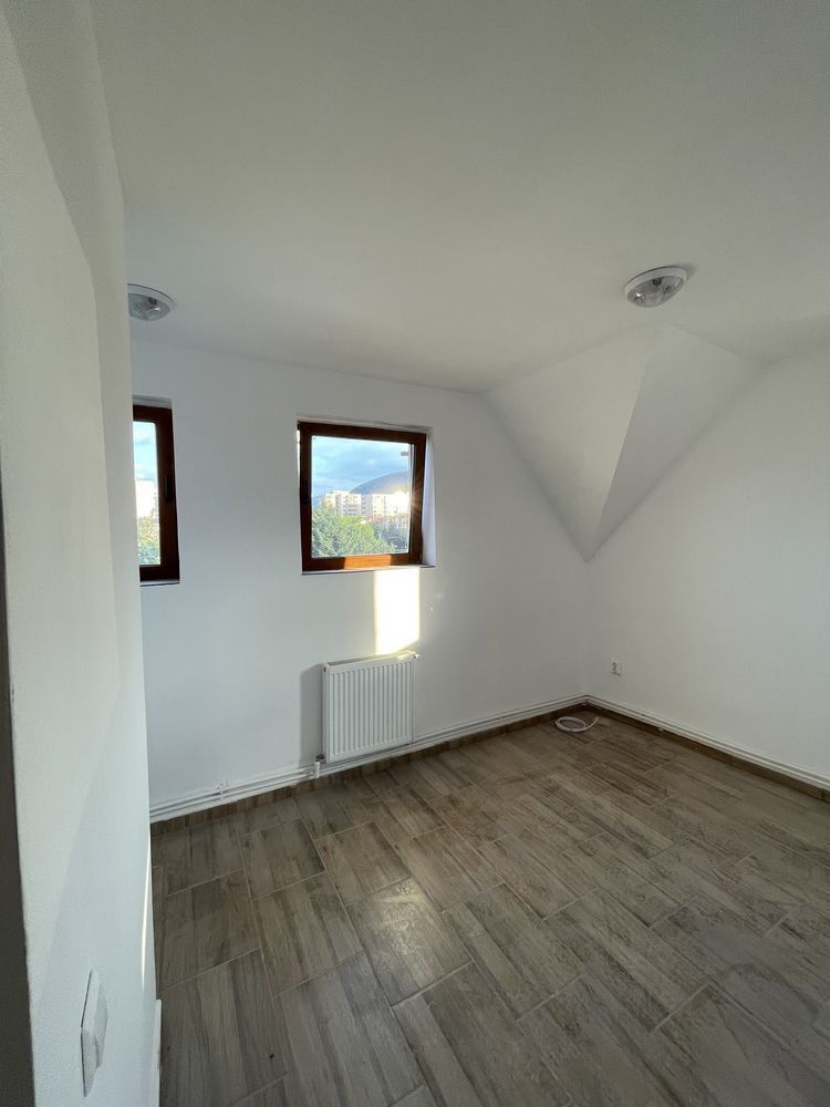 Casă de închiriat - Poză 4