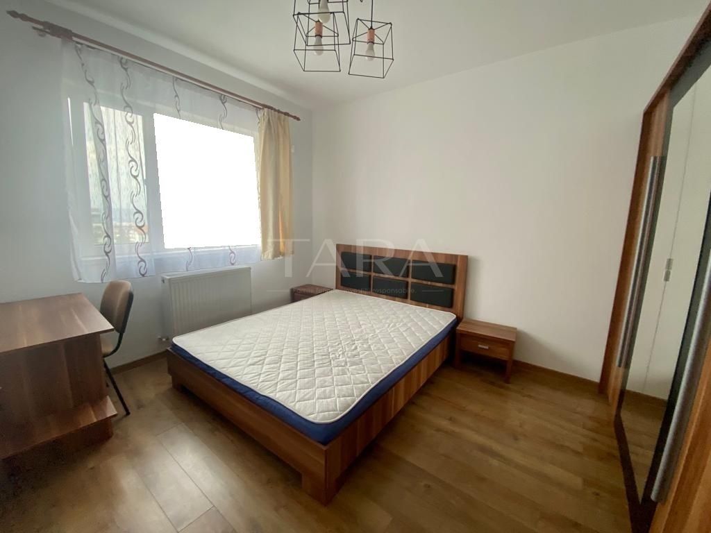 Apartament cu 4 camere de vanzare in Europa - Poză 8
