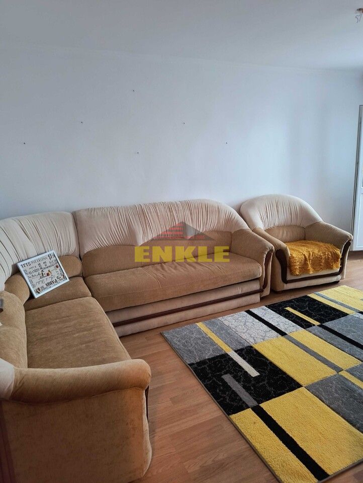 Apartament cu 3 camere, zona Grivița - Poză 1