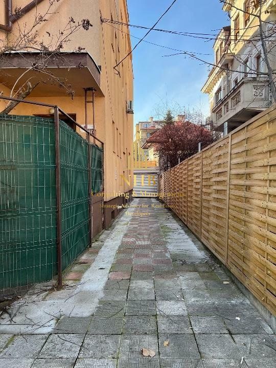 Vila tip Duplex zona Aviatorilor -POTENTIAL INVESTITIONAL - Poză 16