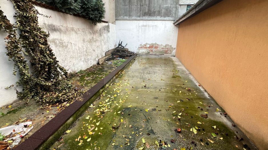 Vilă Modernă în Domenii, Aproape de Biserica Casin - Poză 16