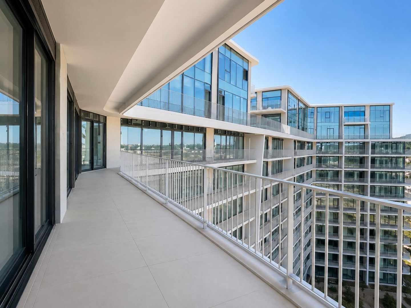 Apartamente 2 camere de vânzare în One Lake District | De la 149.900 € - Poză 8