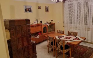 Casa centrala cu etaj - Poză 4