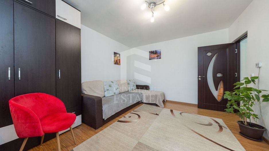 Sacele-Apartament 2 camere+2 locuri de parcare - Poză 1
