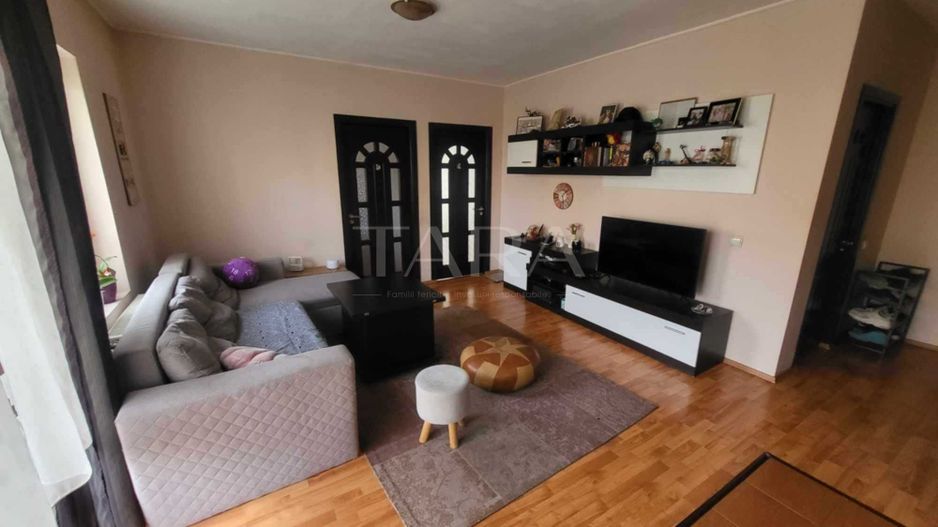 Apartament modern cu 3 camere și 2 balcoane în Florești - Poză 3