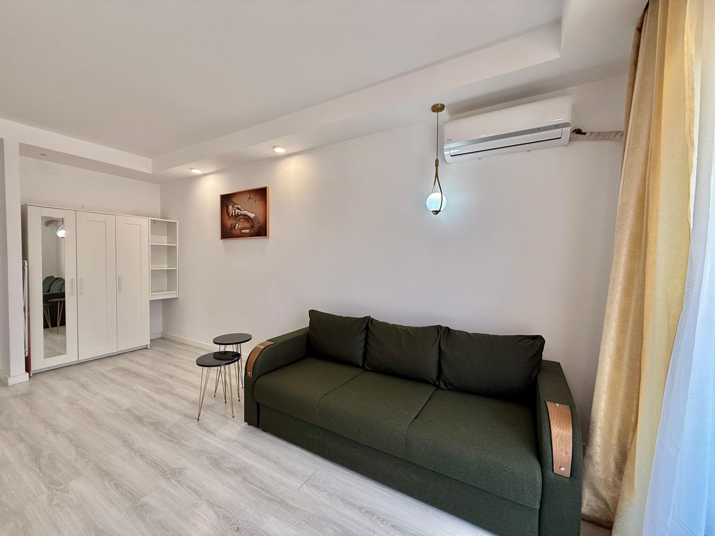 COSMOPOLIS - Apartament Tip studio cu 49 mp gradina,complet mobilat - Poză 6