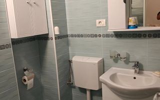 Semicentral - Gh Lazar 2 camere decomandat renovat - Poză 6