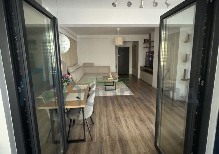 Apartament 3 camere + boxa + parcare subterana - Poză 2