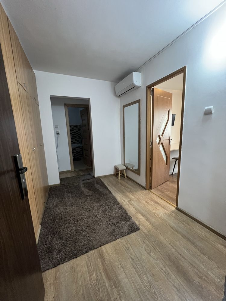 Calea Girocului | 2 camere | Decomandat | Centrală proprie | Acoperiș  Copiază - Poză 3