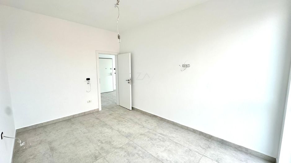 Bloc finalizat. Balcon mare. Loc de parcare. - Poză 7