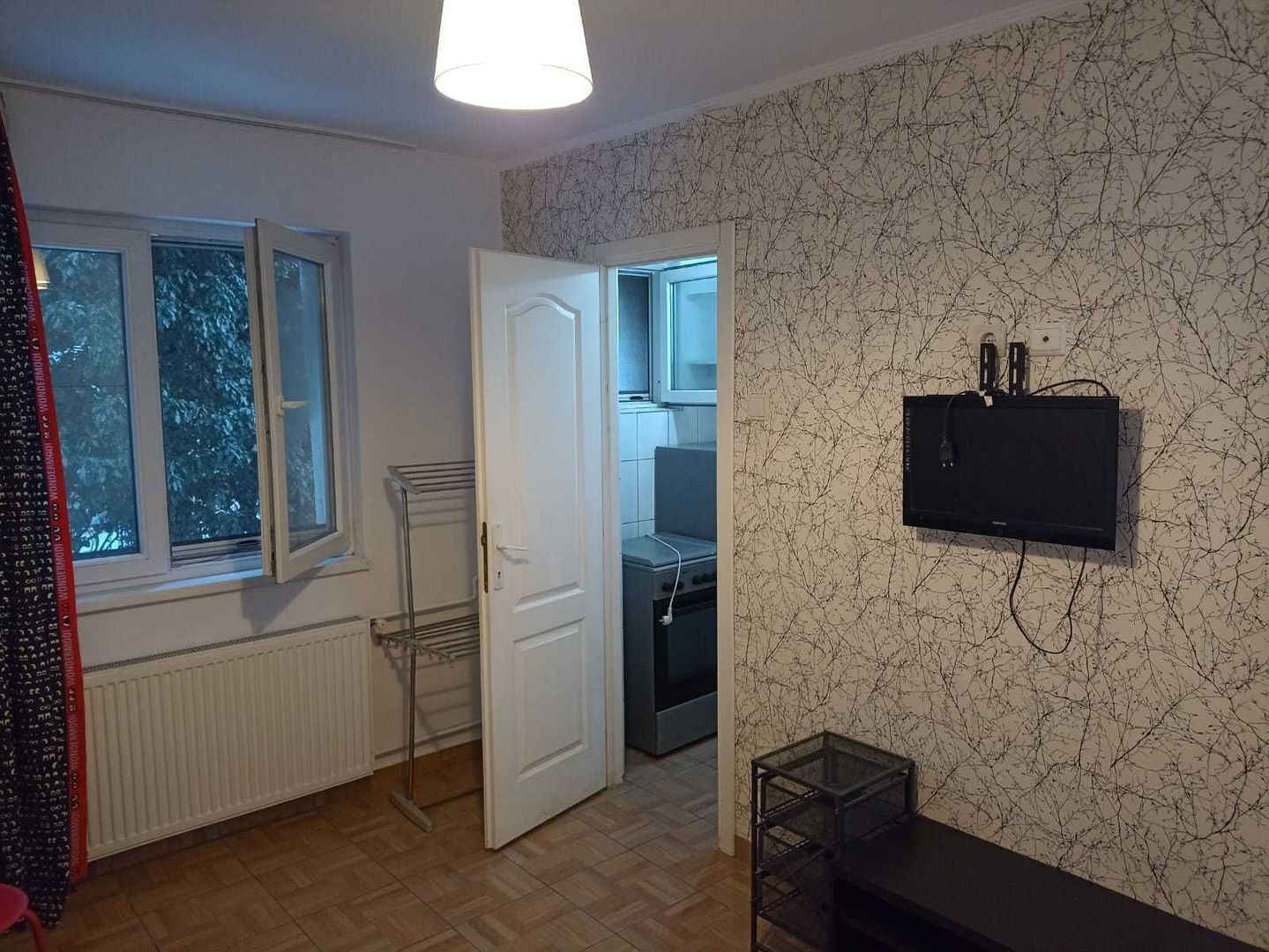 Închiriez garsonieră, Piața Alba Iulia, mobilată și utilată - Poză 2