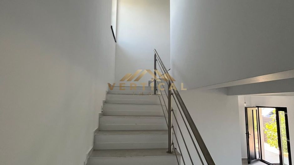 Casă Individuală  P+1 cu 4 Camere și Curte Generoasă Berceni/Ilfov - Poză 6