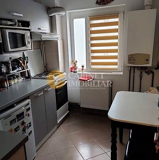 Apartament 2 camere decomandat, etaj intermediar , zona Mircea Cel Batran - Poză 4