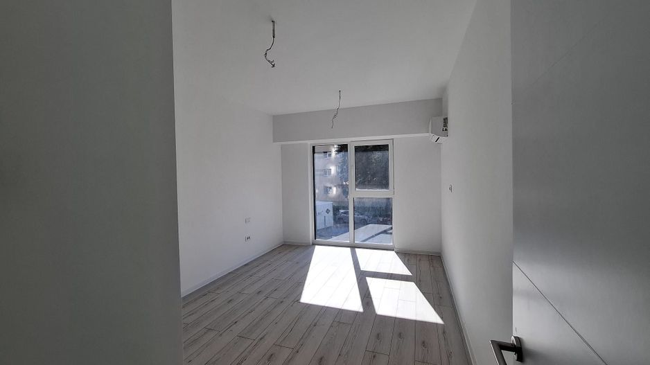 4 camere  Bloc Nou Rezidential Birouri L330 GranVia Lake View - Poză 7