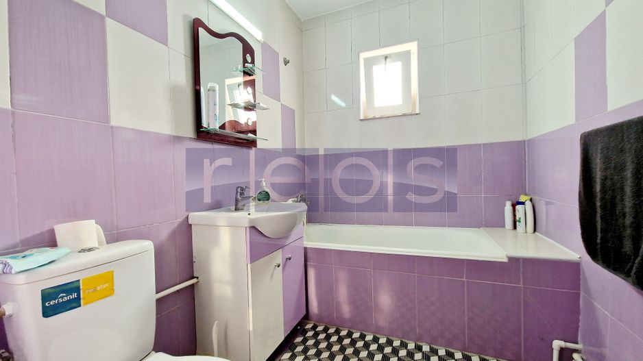 VANZARE 3 CAMERE | MOBILAT UTILAT | ROSIORI DE VEDE - Poză 12