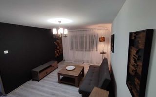 Ap 3 cam, zona Lunei, centrala, - Poză 1