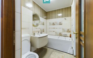 Apartament cu 3 camere în Subcetate - Poză 6