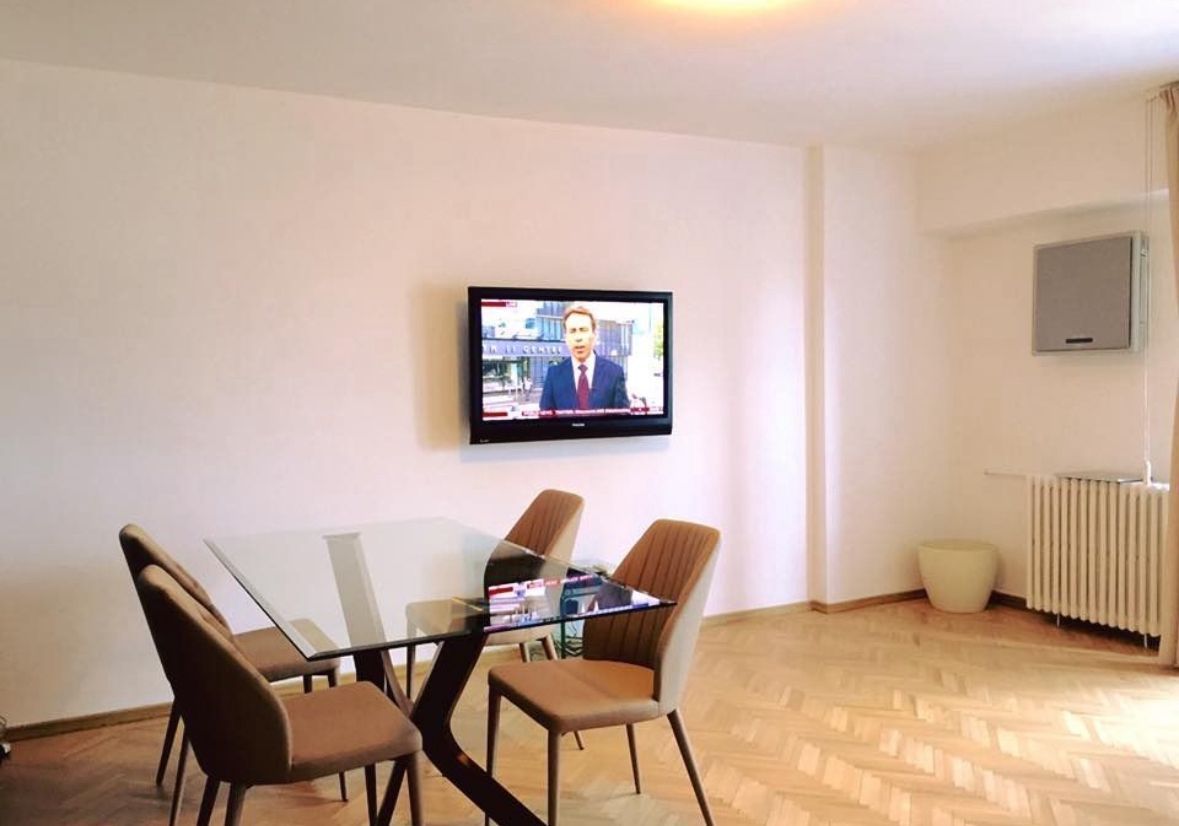 AP. 2 CAMERE VICTORIEI, MOBILAT MODERN, BUCATARIE INCHISA, COMISION 0% - Poză 3