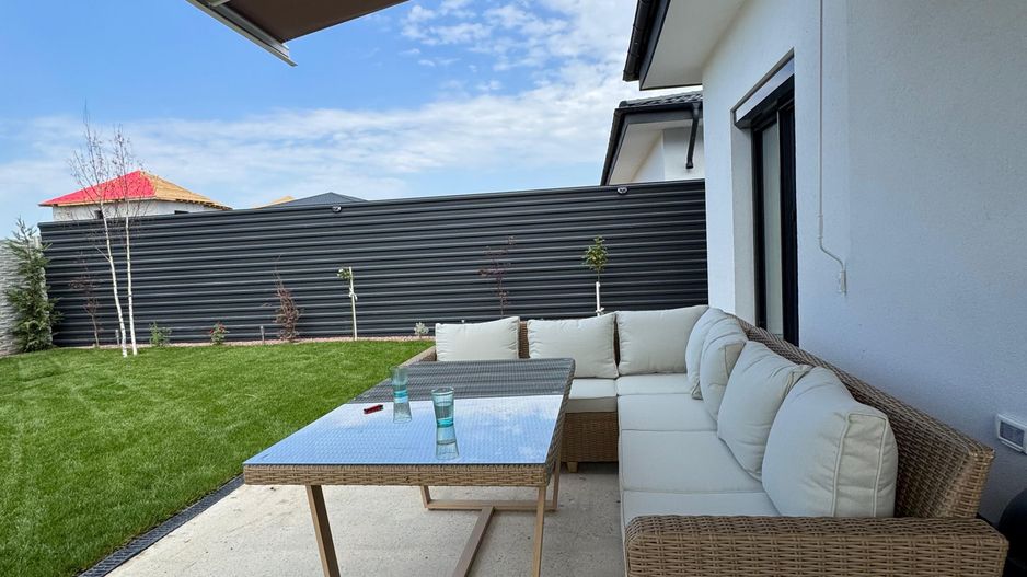 Vila mobilata ultra lux, curte mare, parcare acoperita-500 mp teren - Poză 23