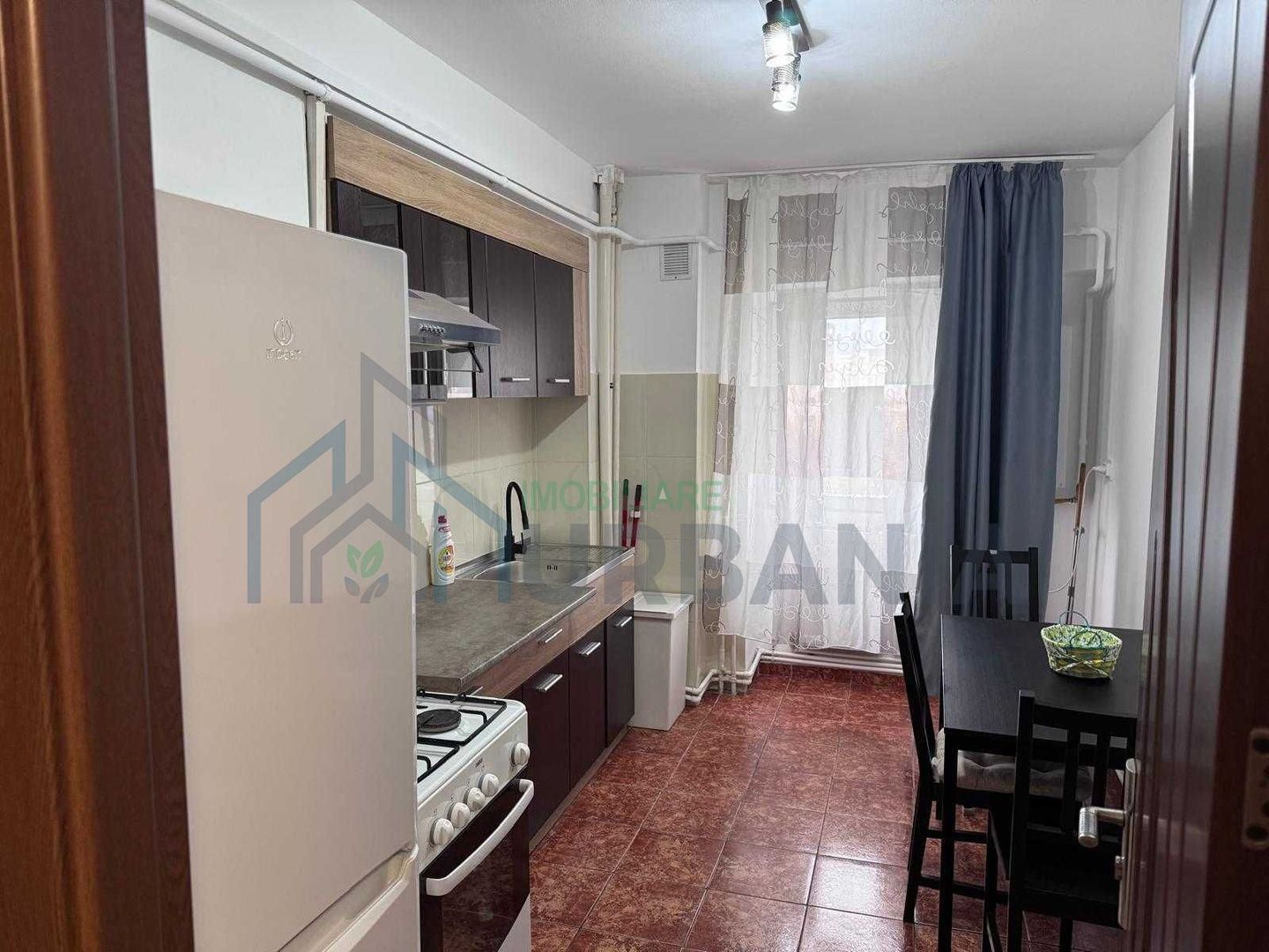 Proprietar ofer spre inchiriere apartament cu o camera - zona gara/pasaj ocrav bancila - Poză 7