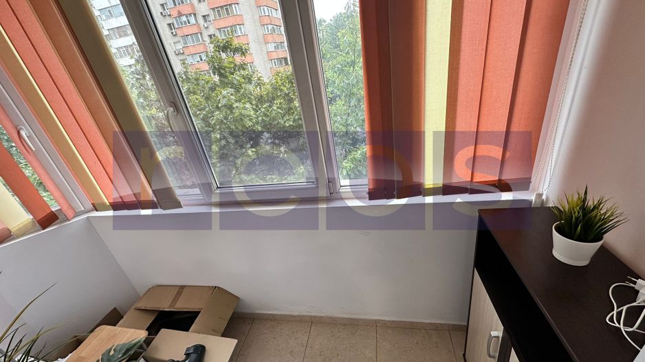 APARTAMENT 2 CAMERE ZONA MOSILOR BLOC REABILITAT TERMIC - Poză 3