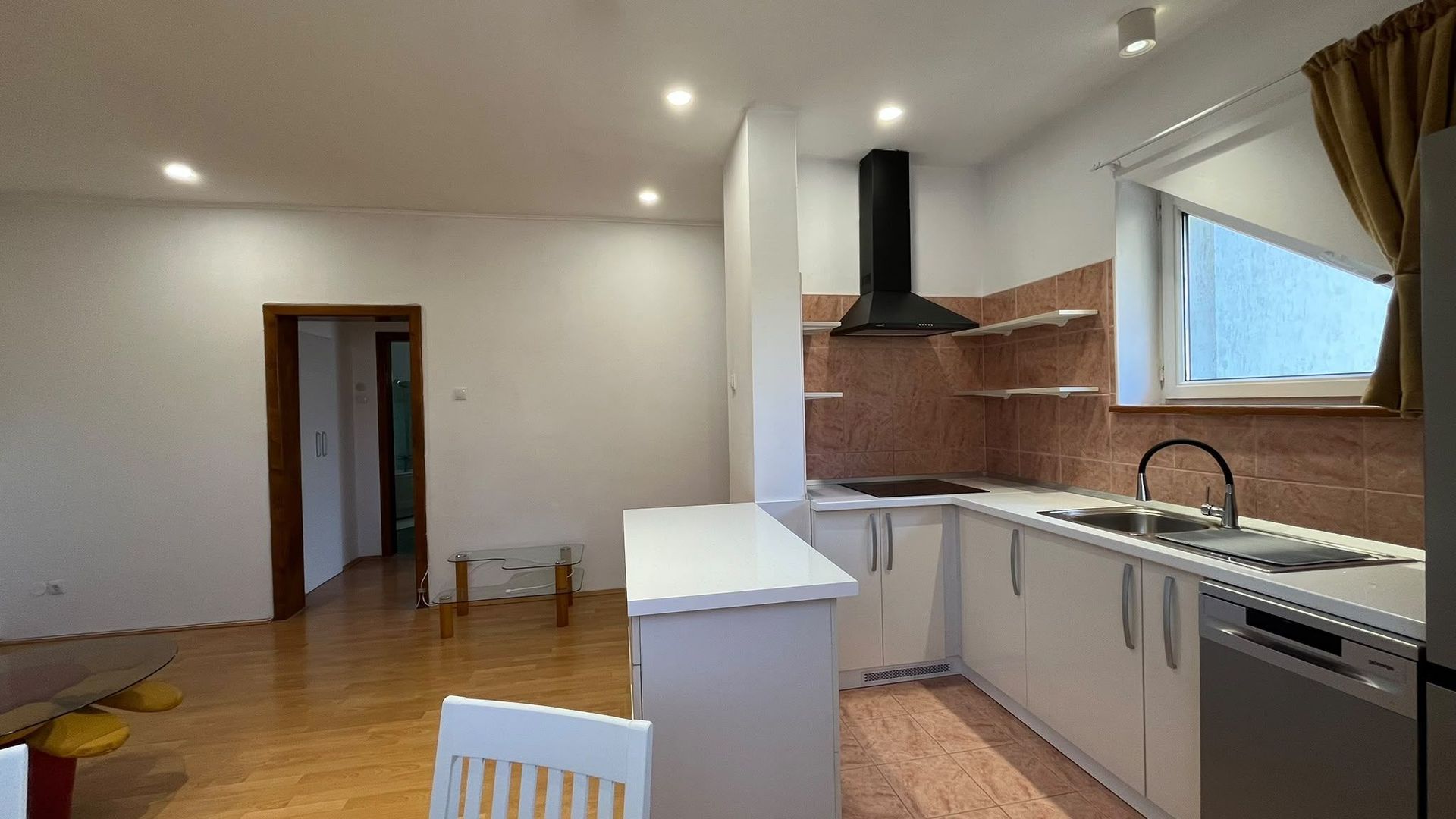Apartament 2 Camere | De Inchiriat | Complexul Studentesc | Mobilat - Poză 3