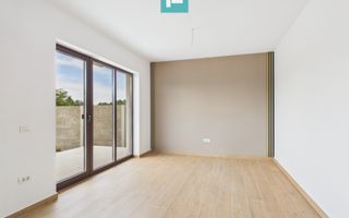 Duplex luminos 101 mp utili, teren 350mp în Covaci - Poză 1