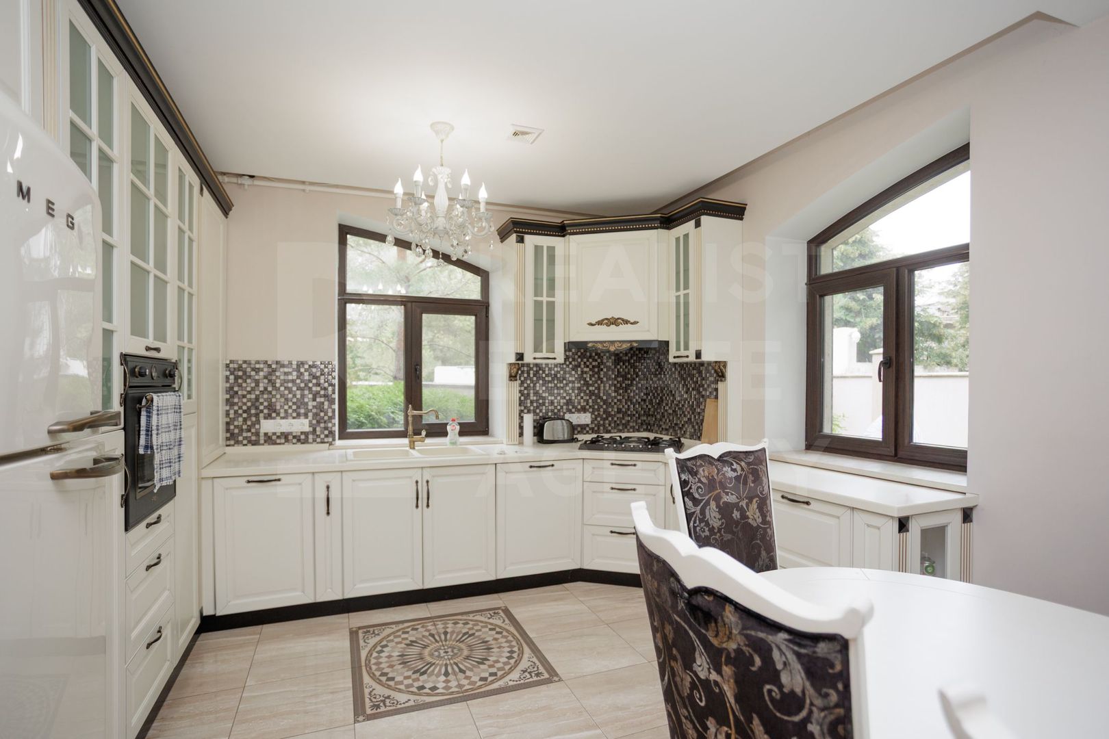 Chirie , casă 180 mp + 6 ari, str. Ghidighici, Buiucani - Poză 6