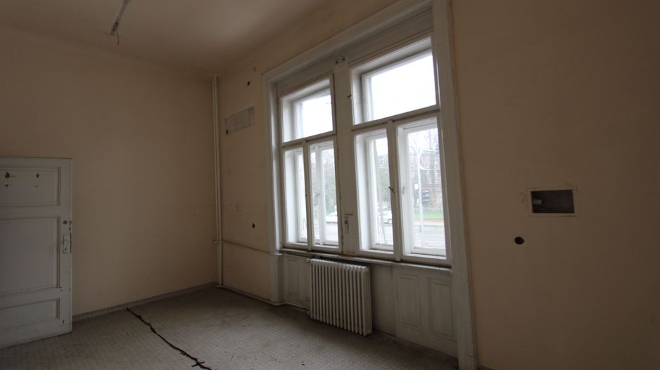 Imobil pretabil cladire de birouri, clinica medicala - Central - Poză 20