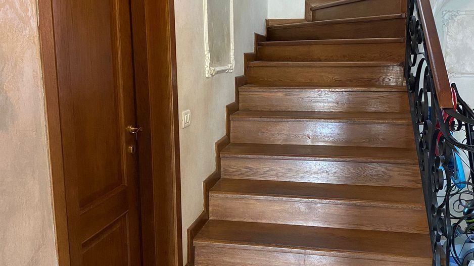 Spre vanzare vila cu 3 etaje si Demisol. - Colentina - Poză 10