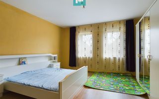 Casă la cheie în Secusigiu - Poză 3