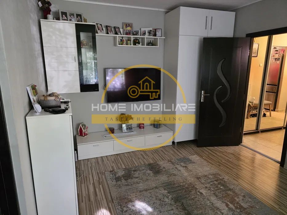 Apartament cu 3 camere/ 60mp/ zona Podu Ros - Poză 3