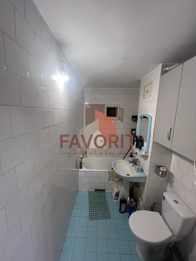 1 camera, decomandat | etaj 2 | centrala proprie | balcon | zona excelenta - Poză 7